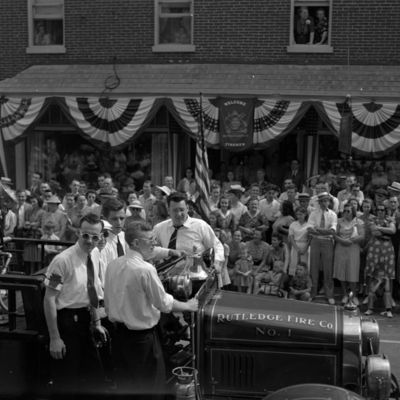http://mediahistoricarchives.org/source/Lees/P-01432i.jpg