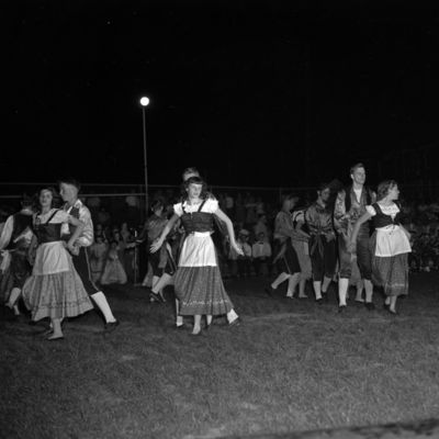 http://mediahistoricarchives.org/source/Zimmerman/ZM-3473.jpg
