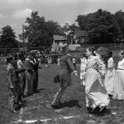 http://mediahistoricarchives.org/source/Zimmerman/ZM-3352.jpg