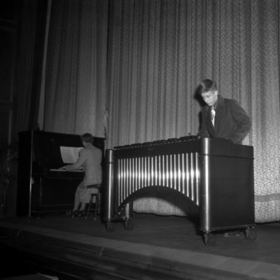 http://mediahistoricarchives.org/source/Zimmerman/ZM-2981.jpg