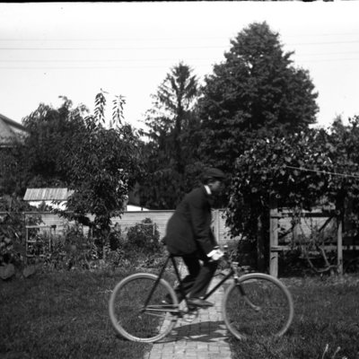 http://mediahistoricarchives.org/source/Appleton/AP-4023.jpg