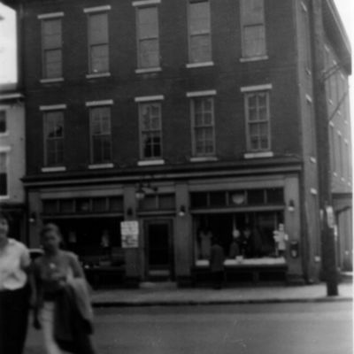 http://mediahistoricarchives.org/source/Lees/P-01338A.jpg