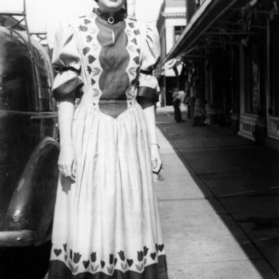 http://mediahistoricarchives.org/source/Zimmerman/P-19196-02.jpg