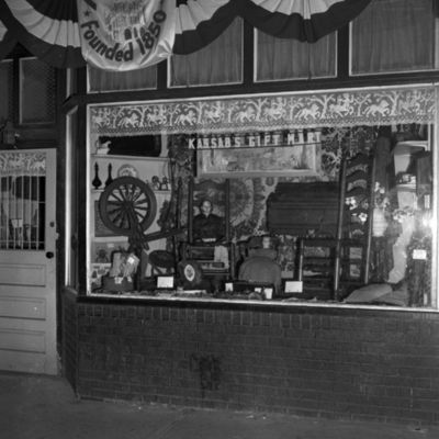 http://mediahistoricarchives.org/source/Zimmerman/ZM-3543.jpg