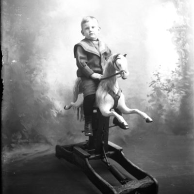 http://mediahistoricarchives.org/source/Appleton/AP-5329-2.jpg