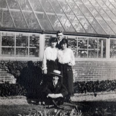 http://mediahistoricarchives.org/source/Lees/P-01481D.jpg