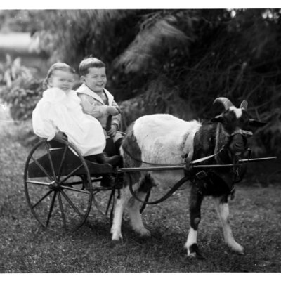 http://mediahistoricarchives.org/source/Appleton/AP-5068.jpg