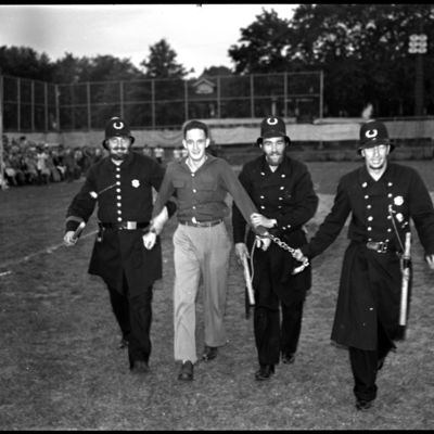 http://mediahistoricarchives.org/source/Zimmerman/P-19197-21.jpg