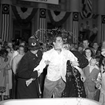 http://mediahistoricarchives.org/source/Zimmerman/ZM-3286.jpg
