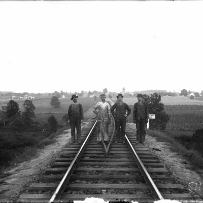 http://mediahistoricarchives.org/source/Appleton/AP-8119.jpg