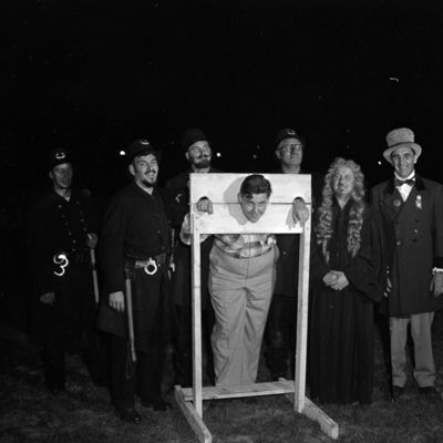 http://mediahistoricarchives.org/source/Zimmerman/ZM-3452.jpg