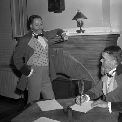http://mediahistoricarchives.org/source/Zimmerman/ZM-3067.jpg