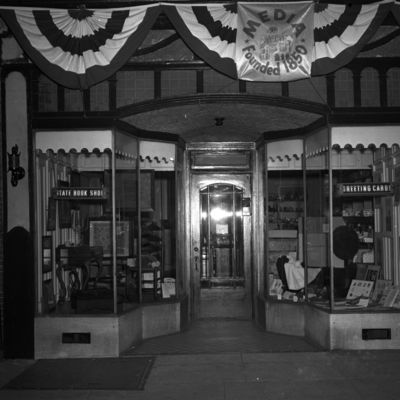 http://mediahistoricarchives.org/source/Zimmerman/ZM-3527.jpg