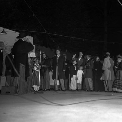 http://mediahistoricarchives.org/source/Zimmerman/ZM-3519.jpg