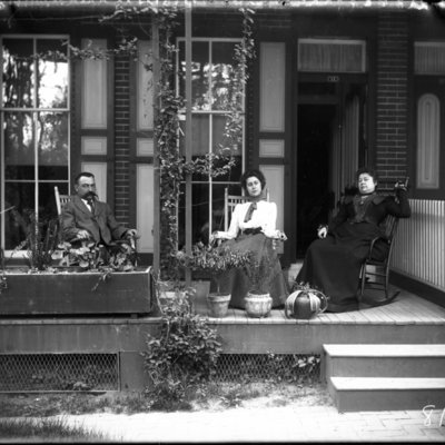 http://mediahistoricarchives.org/source/Appleton/AP-8102-2.jpg