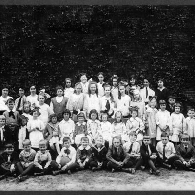 http://mediahistoricarchives.org/source/Lees/P-03047C.jpg