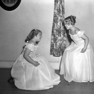 http://mediahistoricarchives.org/source/Zimmerman/ZM-3089.jpg