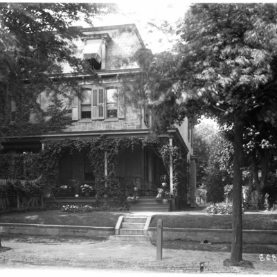 http://mediahistoricarchives.org/source/Appleton/AP-8088.jpg
