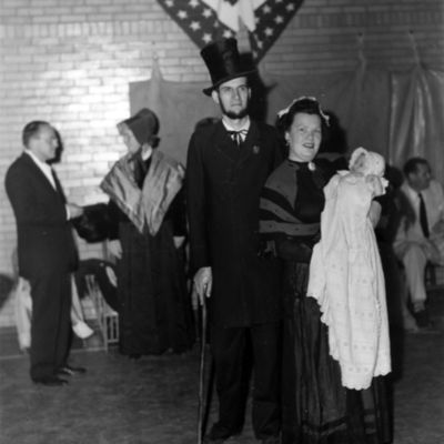 http://mediahistoricarchives.org/source/Zimmerman/P-19195-20.jpg