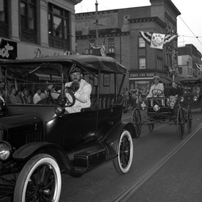 http://mediahistoricarchives.org/source/Zimmerman/ZM-3338.jpg