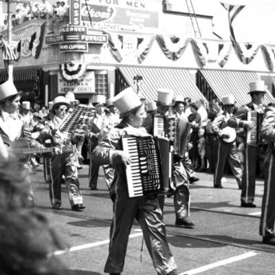 http://mediahistoricarchives.org/source/Zimmerman/P-19194-09.jpg