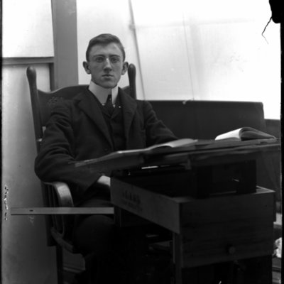 http://mediahistoricarchives.org/source/Appleton/AP-4260.jpg