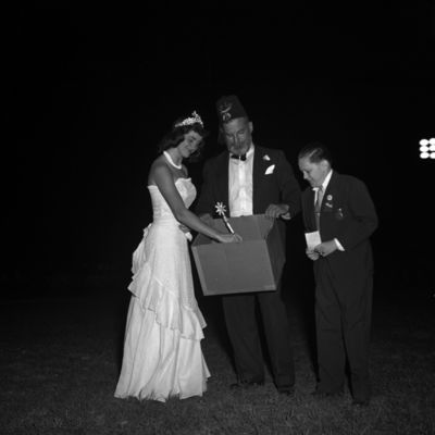 http://mediahistoricarchives.org/source/Zimmerman/ZM-3643.jpg