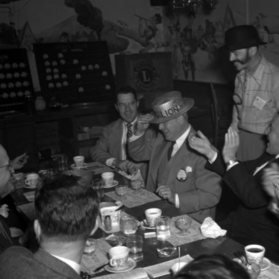 http://mediahistoricarchives.org/source/Zimmerman/ZM-2834.jpg