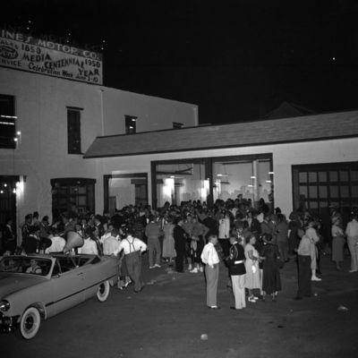 http://mediahistoricarchives.org/source/Zimmerman/ZM-3648.jpg