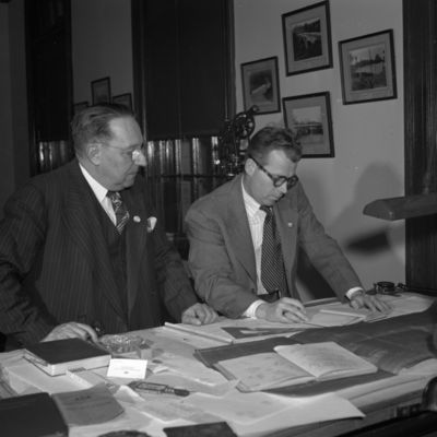 http://mediahistoricarchives.org/source/Zimmerman/ZM-2926.jpg