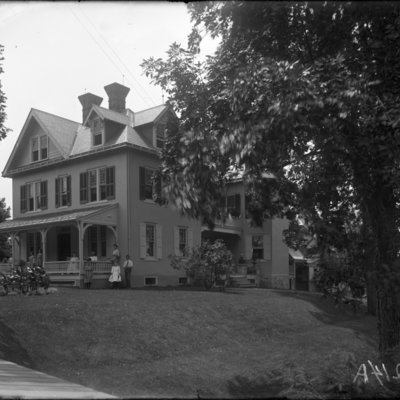 http://mediahistoricarchives.org/source/Appleton/AP-8214-1.jpg