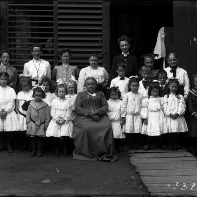 http://mediahistoricarchives.org/source/Appleton/AP-8339-2.jpg