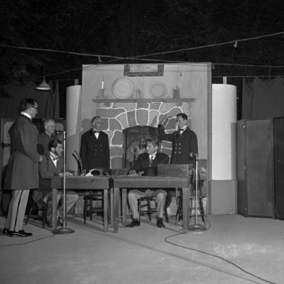 http://mediahistoricarchives.org/source/Zimmerman/ZM-3520.jpg