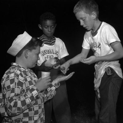 http://mediahistoricarchives.org/source/Zimmerman/ZM-3641.jpg