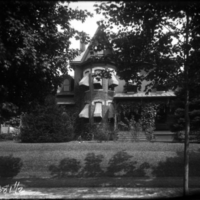 http://mediahistoricarchives.org/source/Appleton/AP-8381-5.jpg