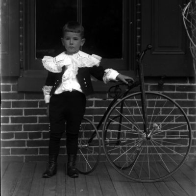 http://mediahistoricarchives.org/source/Appleton/AP-4031-1.jpg