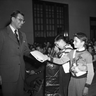 http://mediahistoricarchives.org/source/Zimmerman/ZM-2933.jpg