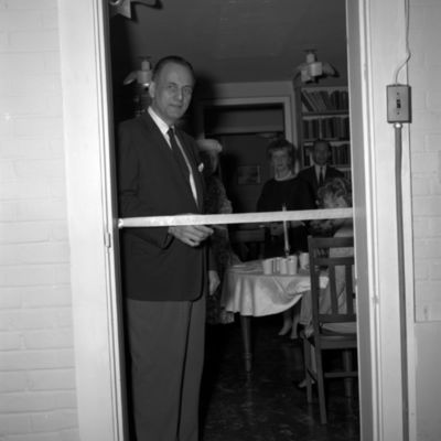 http://mediahistoricarchives.org/source/Lees/P-12030H.jpg
