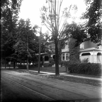 http://mediahistoricarchives.org/source/Appleton/AP-8371-75.jpg