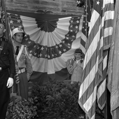 http://mediahistoricarchives.org/source/Zimmerman/P-19197-19.jpg