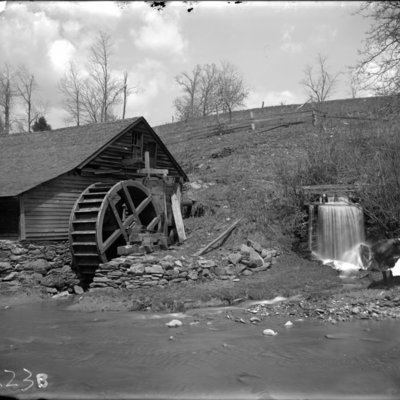 http://mediahistoricarchives.org/source/Appleton/AP-8223-2.jpg