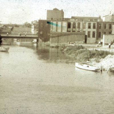 http://mediahistoricarchives.org/source/Lees/P-18224.jpg
