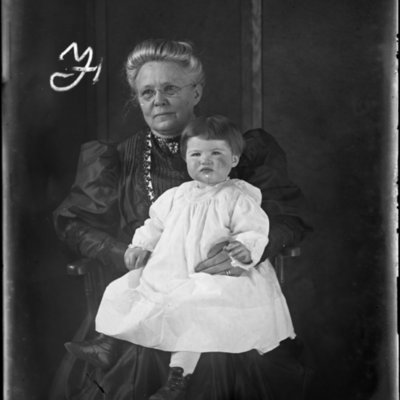http://mediahistoricarchives.org/source/Appleton/AP-5778-2.jpg