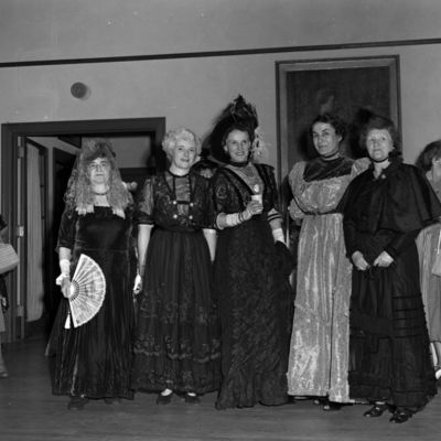 http://mediahistoricarchives.org/source/Zimmerman/ZM-3490.jpg