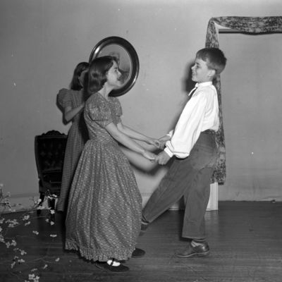 http://mediahistoricarchives.org/source/Zimmerman/ZM-3086.jpg