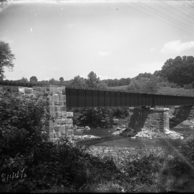 http://mediahistoricarchives.org/source/Appleton/AP-8144-5.jpg