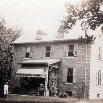 http://mediahistoricarchives.org/source/Lees/P-01481F.jpg