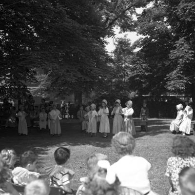 http://mediahistoricarchives.org/source/Zimmerman/ZM-3424.jpg