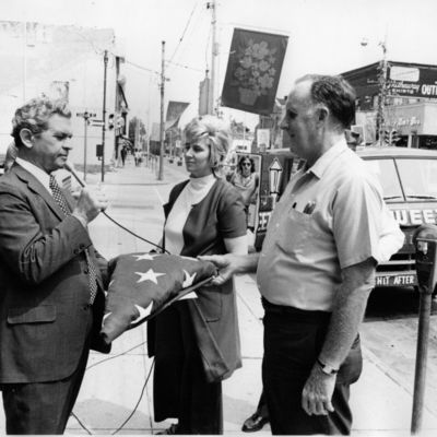 http://mediahistoricarchives.org/source/Lees/P-01069B.jpg