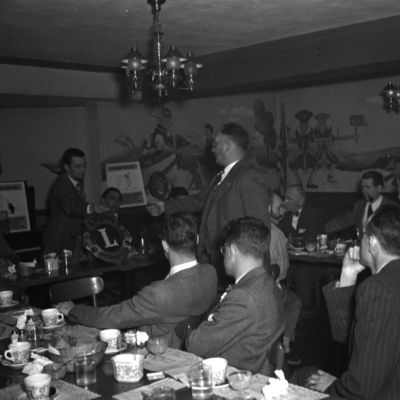 http://mediahistoricarchives.org/source/Zimmerman/ZM-2835.jpg